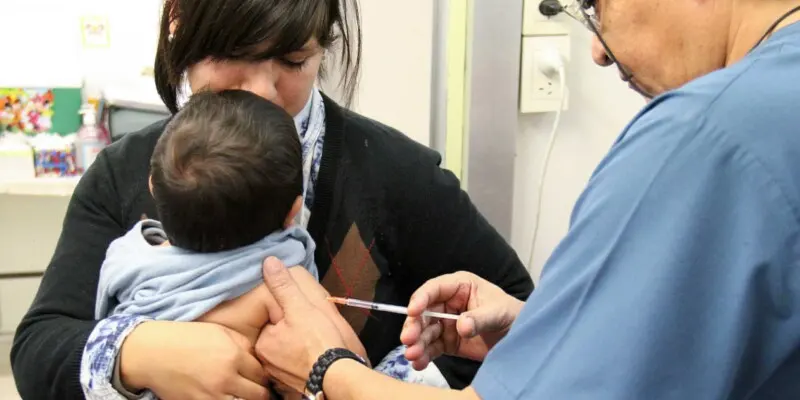Ya inscriben a nenes de entre 6 meses y 3 años para vacunarse contra el Covid en la Provincia - Diario Criterio Online