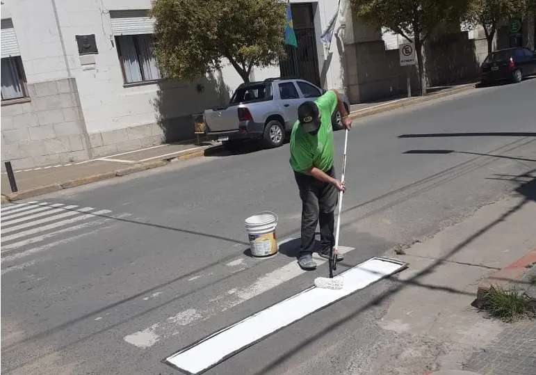 Pintado de sendas peatonales - Diario Criterio Online