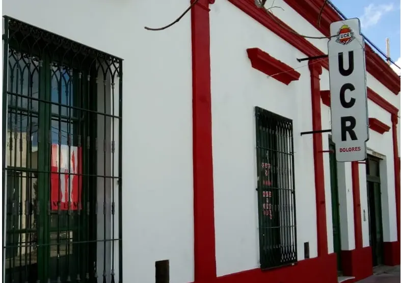 La U.C.R. Dolores repudia dichos del Pte. Javier Milei sobre el Ex Pte. Dr. Alfonsín - Diario Criterio Online