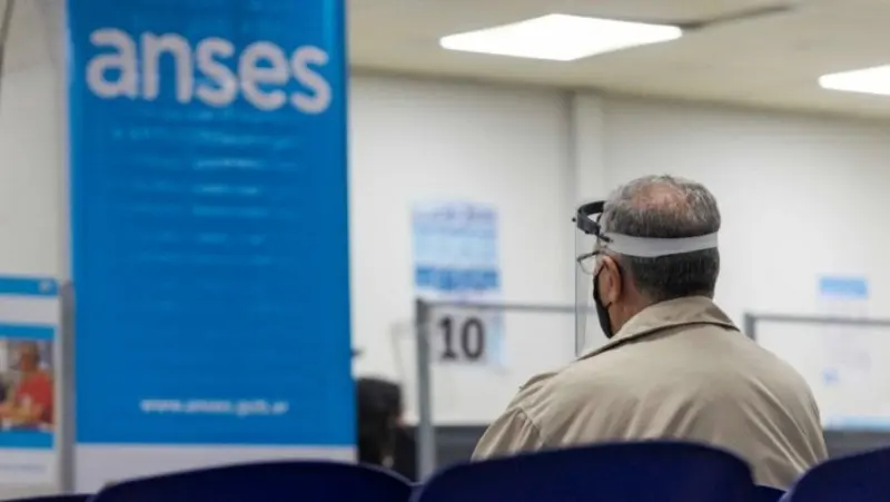 Quiénes y cómo pueden pedir los descuentos de ANSES para viajes