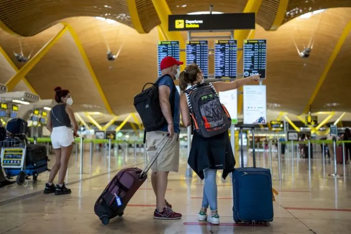 Covid: España impone cuarentena obligatoria para viajeros de Argentina