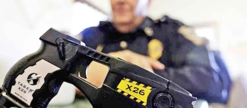 Seguridad le responde a Berni sobre las Taser: “Se desaconseja su uso en personas en crisis mental”