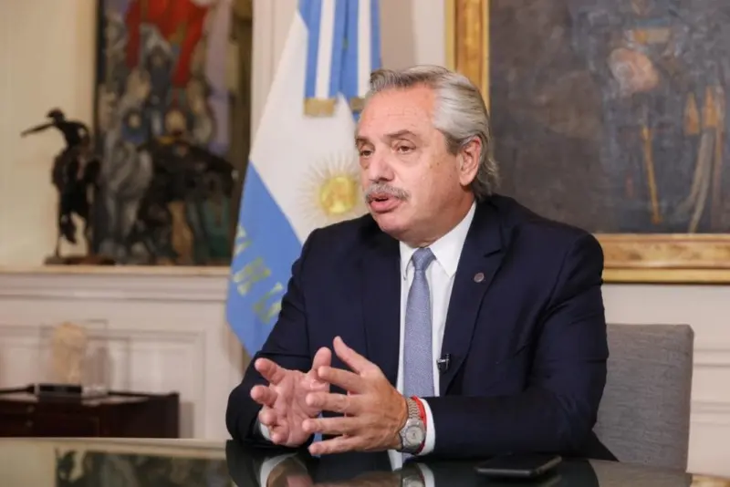 Alberto Fernández propuso discutir la duración en el cargo de los jueces