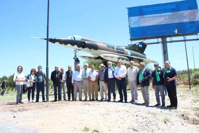 Homenaje a Gustavo García Cuerva y los 55 caídos de la Fuerza Aérea en Malvinas