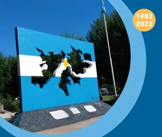 El Concejal Gonzalo Tavela presento la resolución “Banderas de Malvinas”. - Diario Criterio Online
