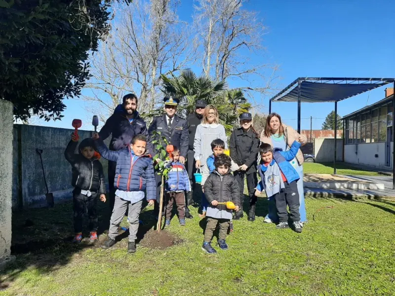 FESTEJOS DÍA DE LAS INFANCIAS EN JARDÍN NRO 904 LA FLOR DEL CEIBO