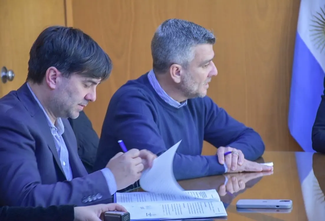 EL INTENDENTE FRANCISCO ECHARREN FIRMÓ UN CONVENIO PARA IMPORTANTE OBRA EN EL BARRIO “EL MATADERO”