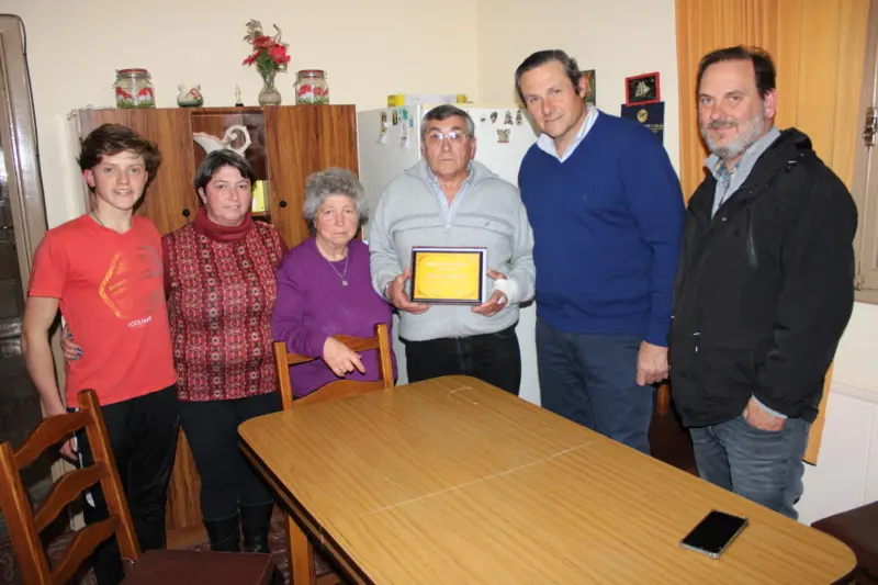 Reconocimiento al vecino Alberto Aguirre