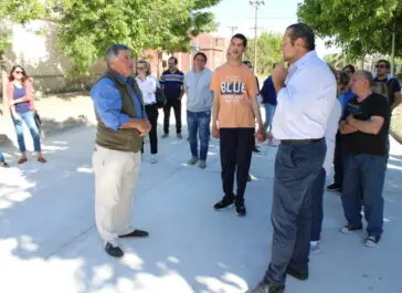 Con los vecinos Etchevarren inauguró pavimento - Diario Criterio Online