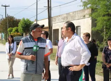 Etchevarren y los vecinos inauguraron pavimento - Diario Criterio Online