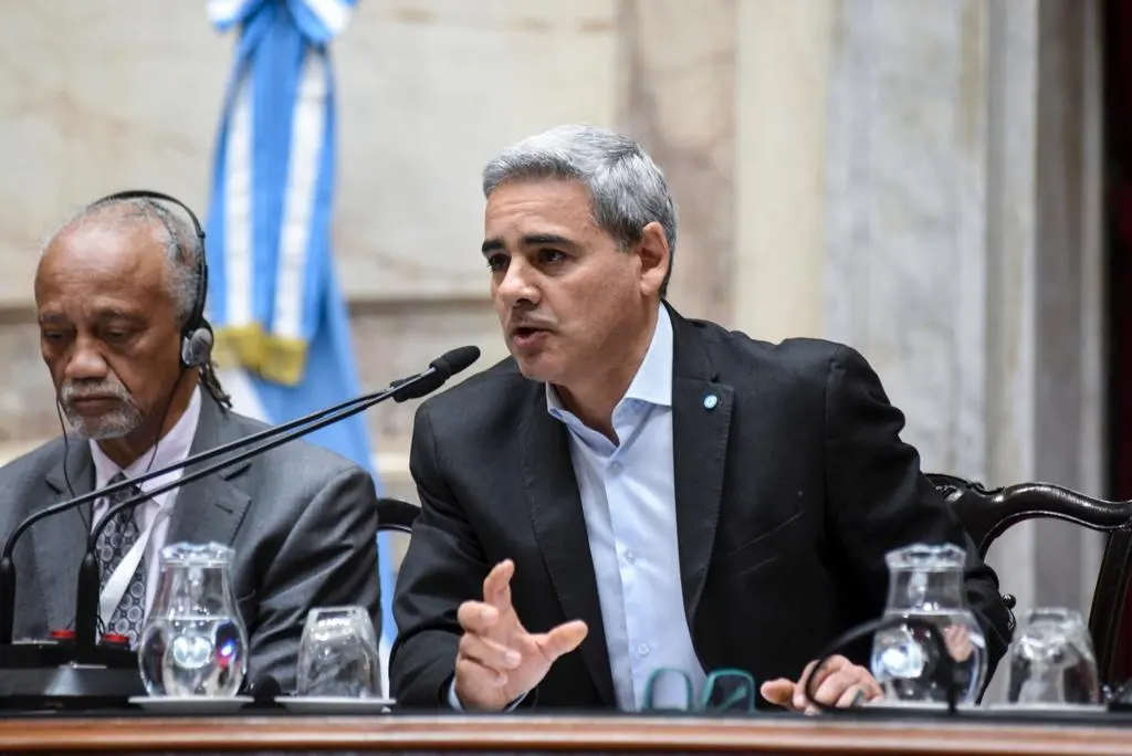 Ramiro Gutiérrez cerró la Cumbre de Parlamentarios por la Acción Global