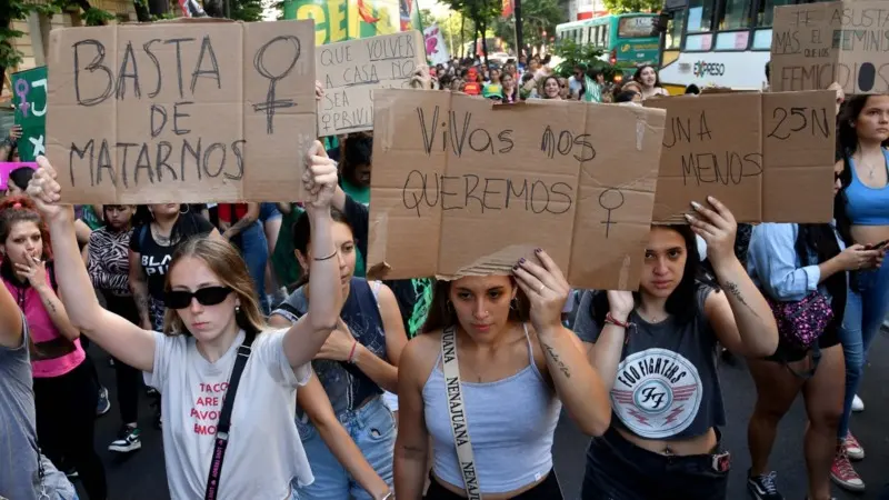 En diversos puntos del país también se alertó “contra la violencia machista”