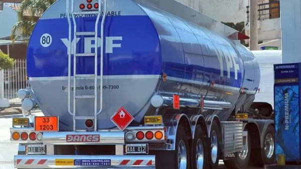 Los combustibles se sumarán al programa Precios Justos y habrá tope para los aumentos