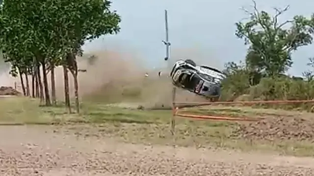 El impactante vuelco en el Rally Argentino, en Concepción del Uruguay
