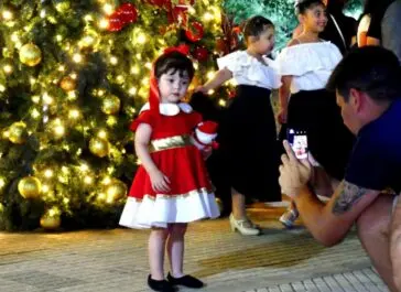 Dolores encendió su gran árbol navideño - Diario Criterio Online