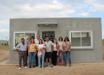 El Intendente entregó 8 viviendas del barrio René Favaloro - Diario Criterio Online
