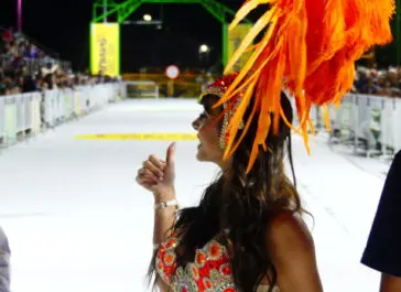 Sol Pérez maravilló a todos al desfilar en el Carnaval del Sol - Diario Criterio Online