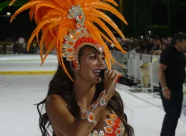 Sol Pérez maravilló a todos al desfilar en el Carnaval del Sol - Diario Criterio Online