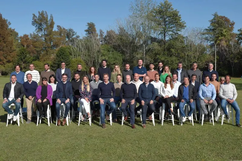 Rodríguez Larreta y Santilli con más de 30 referentes en Esteban Echeverría: “Para mi es un orgullo trabajar en equipo con los próximos intendentes del conurbano bonaerense y el futuro gobernador de la provincia de Buenos Aires” - Diario Criterio Online