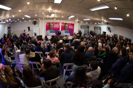 ANTE UNA MASIVA CONCURRENCIA DE VECINOS, JUAN PABLO GARCÍA CONVOCÓ A CONSTRUIR UN MUNICIPIO QUE PIENSE EN LAS NECESIDADES DE LA GENTE