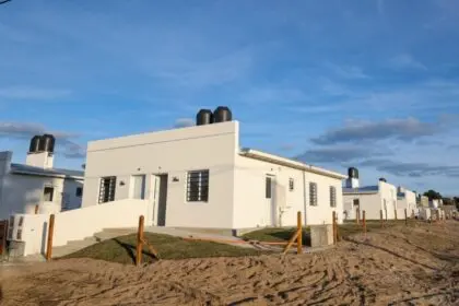 Villa Gesell: se entregaron viviendas y se otorgaron lotes con servicios financiados por el Gobierno Nacional