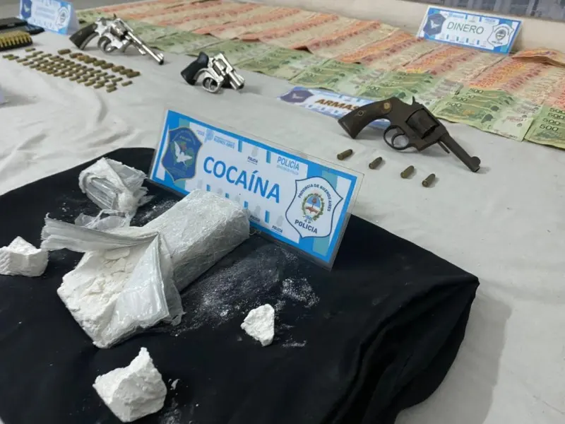 Golpe al narcotráfico en Villa Gesell: 11 allanamientos, 8 detenidos y secuestro de cocaína, marihuana y armas de fuego - Diario Criterio Online