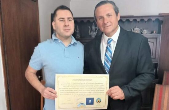 Etchevarren recibió el reconocimiento “Destacado de Honor”