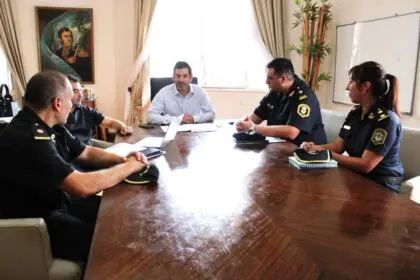 MESA DE TRABAJO POR LA SEGURIDAD: EL INTENDENTE JUAN PABLO GARCÍA SE REUNIÓ CON AUTORIDADES POLICIALES
