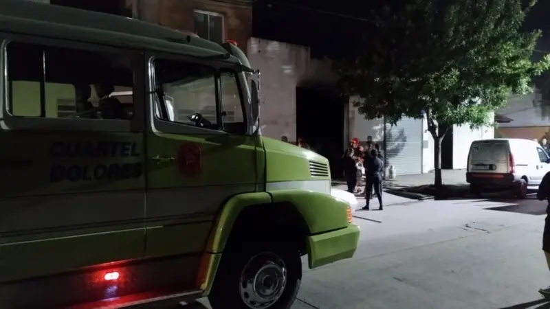 Incendio en galpón de Forrajería en Dolores - Diario Criterio Online