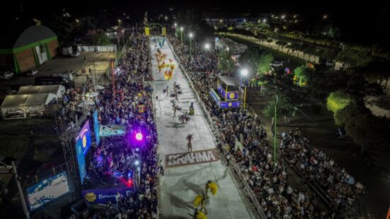 Exitosa cuarta noche de Carnaval