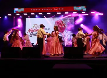 Con el show del dúo coplanacu se cerró la cuarta noche de la fiesta nacional de la guitarra - Diario Criterio Online