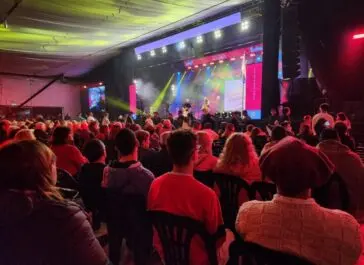 Con el show del dúo coplanacu se cerró la cuarta noche de la fiesta nacional de la guitarra - Diario Criterio Online
