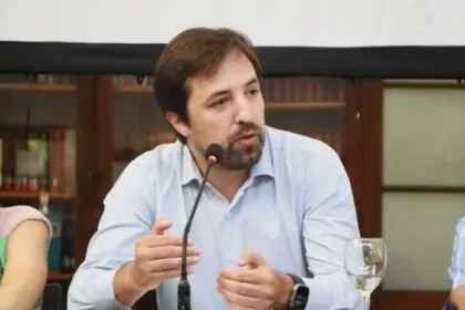 Kreplak mostró preocupación por la medida del PAMI: “Es una barrera de acceso al derecho a la salud”
