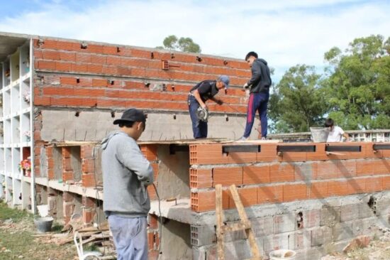 CEMENTERIO: SE CONTINÚA TRABAJANDO EN EL PLAN DE MEJORAS
