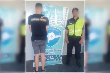 Policía Vial intercepta vehículo con arma de fuego en Autovía 2