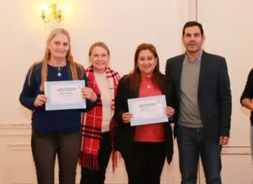 Emotivo reconocimiento al personal de salud de Dolores - Diario Criterio Online
