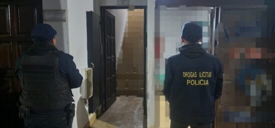 DOS PERSONAS DETENIDAS POR VENTA DE DROGAS TRAS MULTIPLES ALLANAMIENTOS EN LA LOCALIDAD DE MAR DE AJÓ