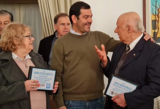 EL INTENDENTE JUAN PABLO GARCÍA ENTREGÓ LOS RECONOCIMIENTOS DE “HIJO DILECTO DE DOLORES” A SUSANA REPETTO Y JUAN CARLOS PIRALI