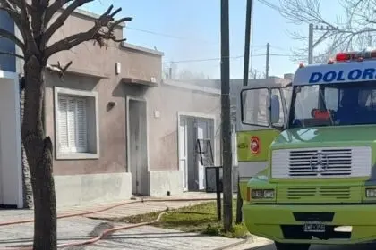 Falla en garrafa causa incendio en casa de Dolores