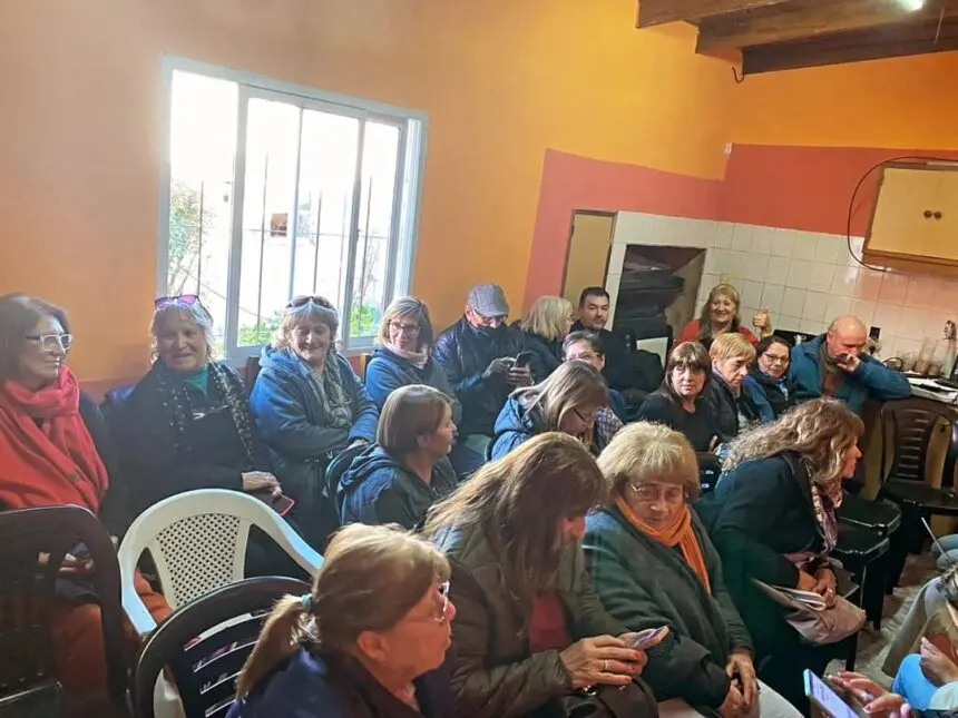 Prevención: continúa la entrega de botones antipánico - Diario Criterio Online