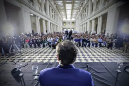 Kicillof y Sileoni encabezaron la apertura del primer Congreso Provincial de Educación Sexual Integral
