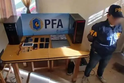 POLICIA FEDERAL ARGENTINA: ALLANAMIENTO POR TENENCIA Y DISTRIBUCION DE PORNOGRAFIA INFANTIL EN CASTELLI