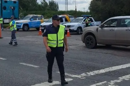 Operativo en Ruta 2: Detenidos, Secuestro de Drogas y Conductor Alcoholizado en Maipú