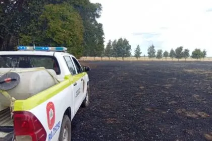 INCENDIO FORESTAL EN LOS SAUQUITOS CONTROLADO POR #BOMBEROS DE DOLORES