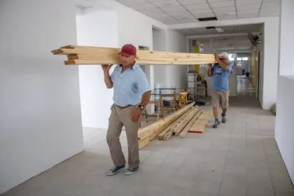 DOLORES: AVANZAN LAS OBRAS EN ESTABLECIMIENTOS EDUCATIVOS