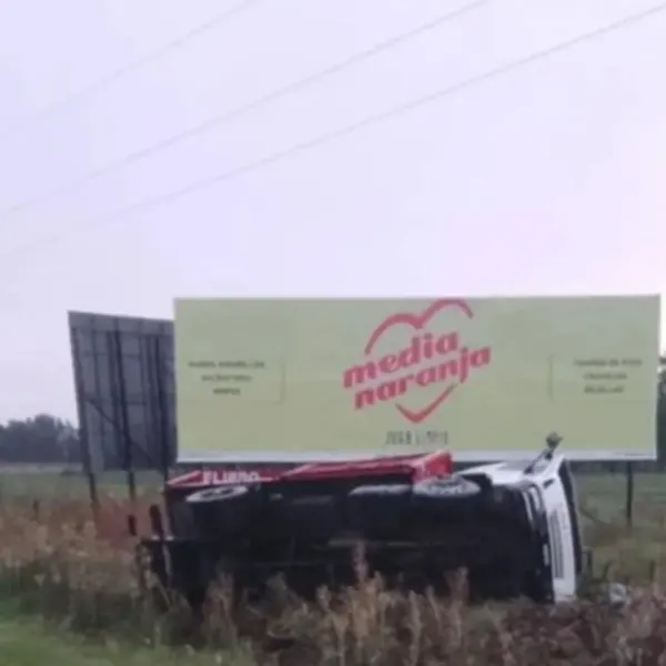 Accidente en Ruta 2: Volcó un camión cerca de Chascomús - Diario Criterio Online