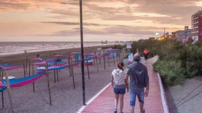 Villa Gesell declara la emergencia económica y congela salarios de funcionarios por la recesión - Diario Criterio Online