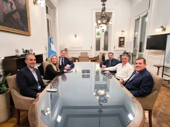 Karina Milei se reunió con Cristian Ritondo y Diego Santilli: la sociedad con el PRO en Provincia toma forma - Diario Criterio Online
