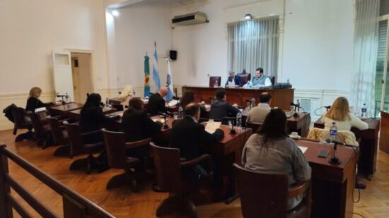 Apoyo del Concejo Deliberante a la construcción de la primera cancha de hockey sobre césped sintético en Dolores