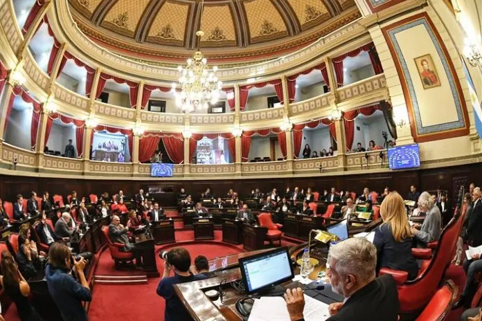 El Senado bonaerense convocó a una sesión para tratar la “reelección indefinida” de los legisladores - Diario Criterio Online